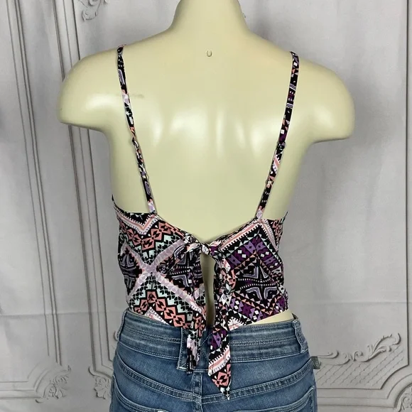 Express NEW Crop Top Halter Colorful Print Back Tie Back Open Back Sz Medium - Picture 4 of 4